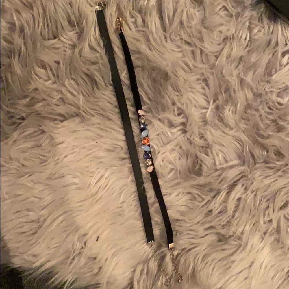 Chokers - Picture 4 of 4